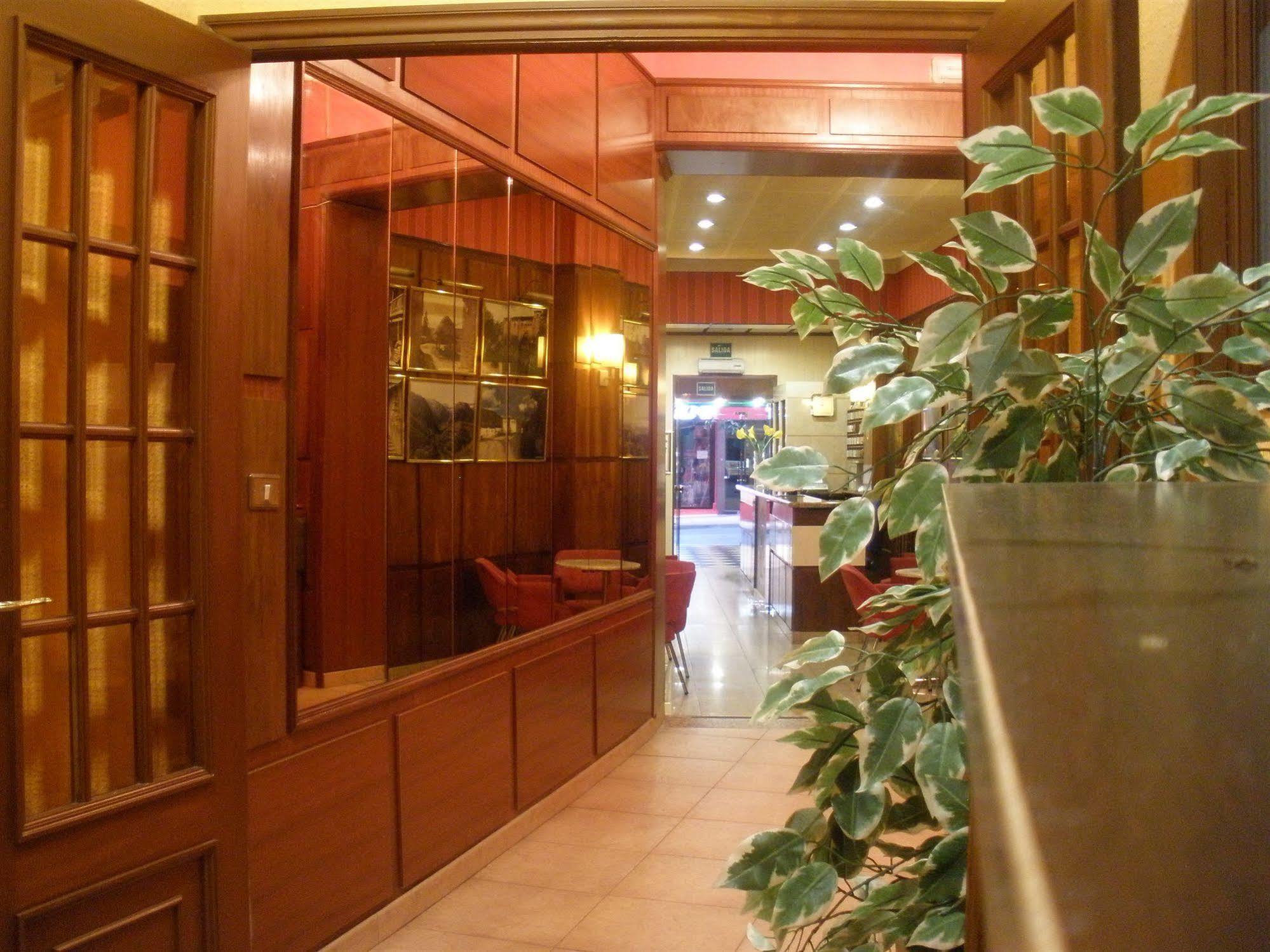 Hotel Madrid Bierzo ปอนเฟร์ราดา ภายใน รูปภาพ